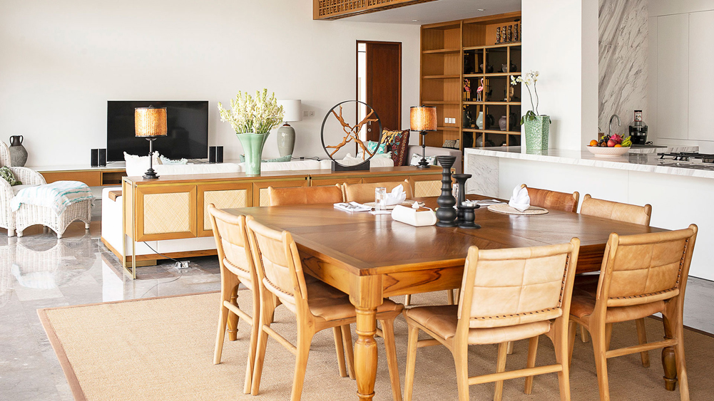 Villa Indrani - Intimate dining area